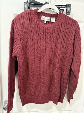Baxter & Wells Women's Cable Knit Crewneck Sweater - Wine